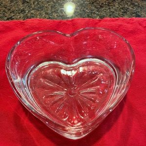 Valentine’s Candy Dish and Placements